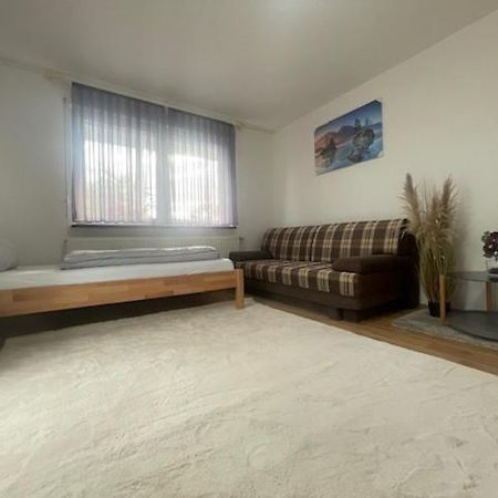 Ferienwohnung Dinh ウールディンゲン・ミュールホーフェン エクステリア 写真