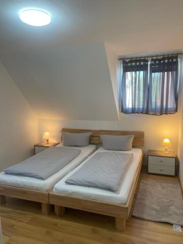Ferienwohnung Dinh ウールディンゲン・ミュールホーフェン エクステリア 写真